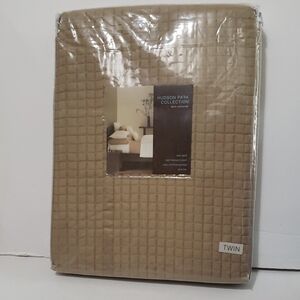 Hudson Park Collection Twin Coverlet